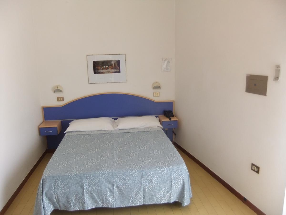 Hotel La Falena Червия Экстерьер фото