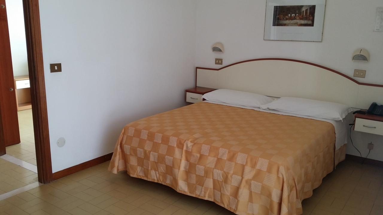 Hotel La Falena Червия Экстерьер фото